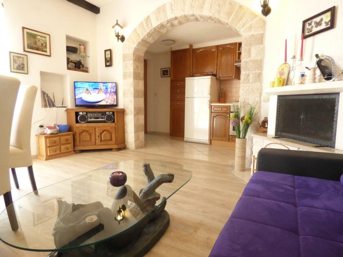 Apartments Rustica Makarska Buitenkant foto