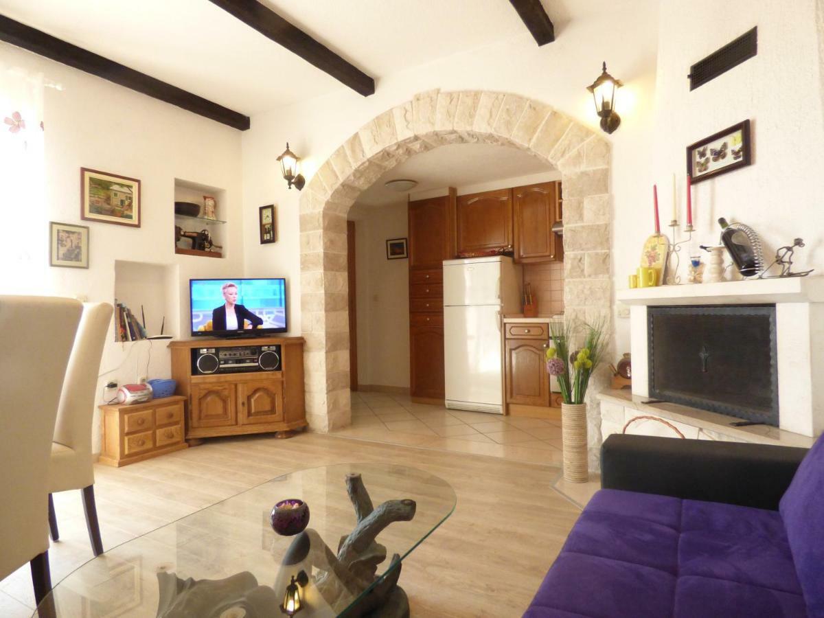 Apartments Rustica Makarska Buitenkant foto